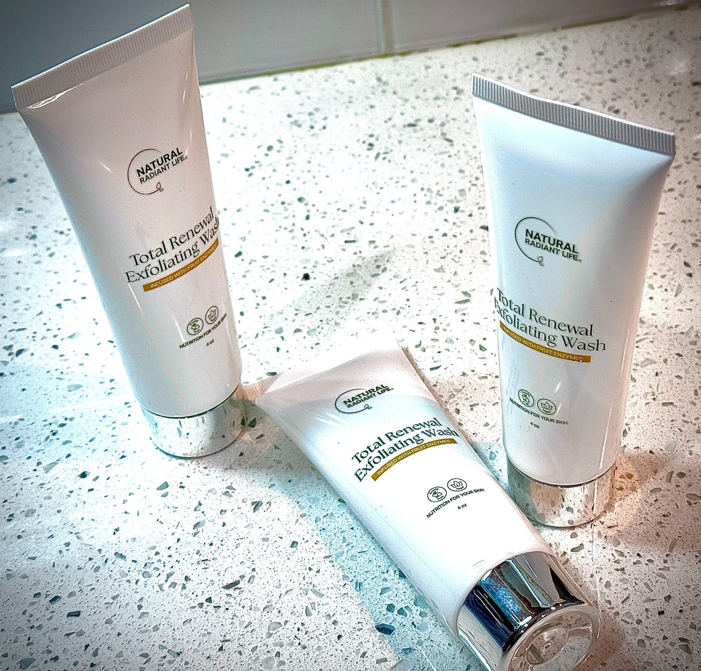 Total Renewal Exfoliating Wash-3